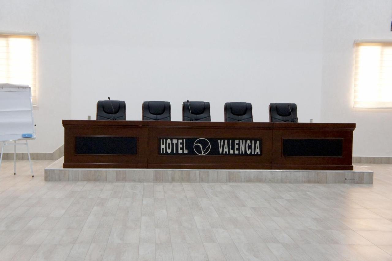 Valencia Hotel & Appartements Nouadhibou Exteriör bild